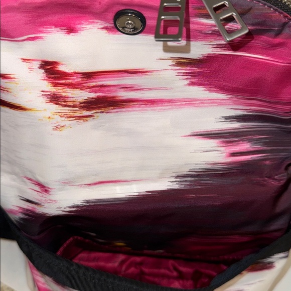 Lululemon Festival Bag Wind Berry Rumble Multi - Picture 6 of 10